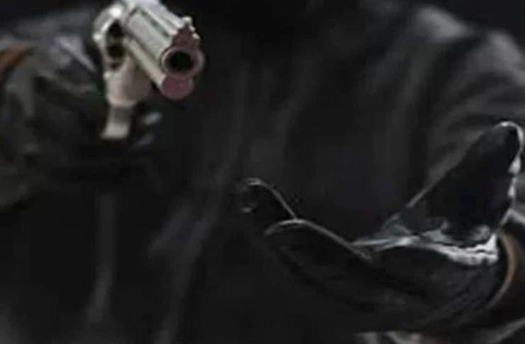 Robbers loot gold and cash worth over Rs130 million in Karachi